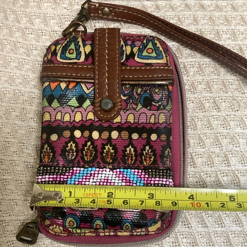 Colorful Patterned Wristlet - Picture 8 of 8